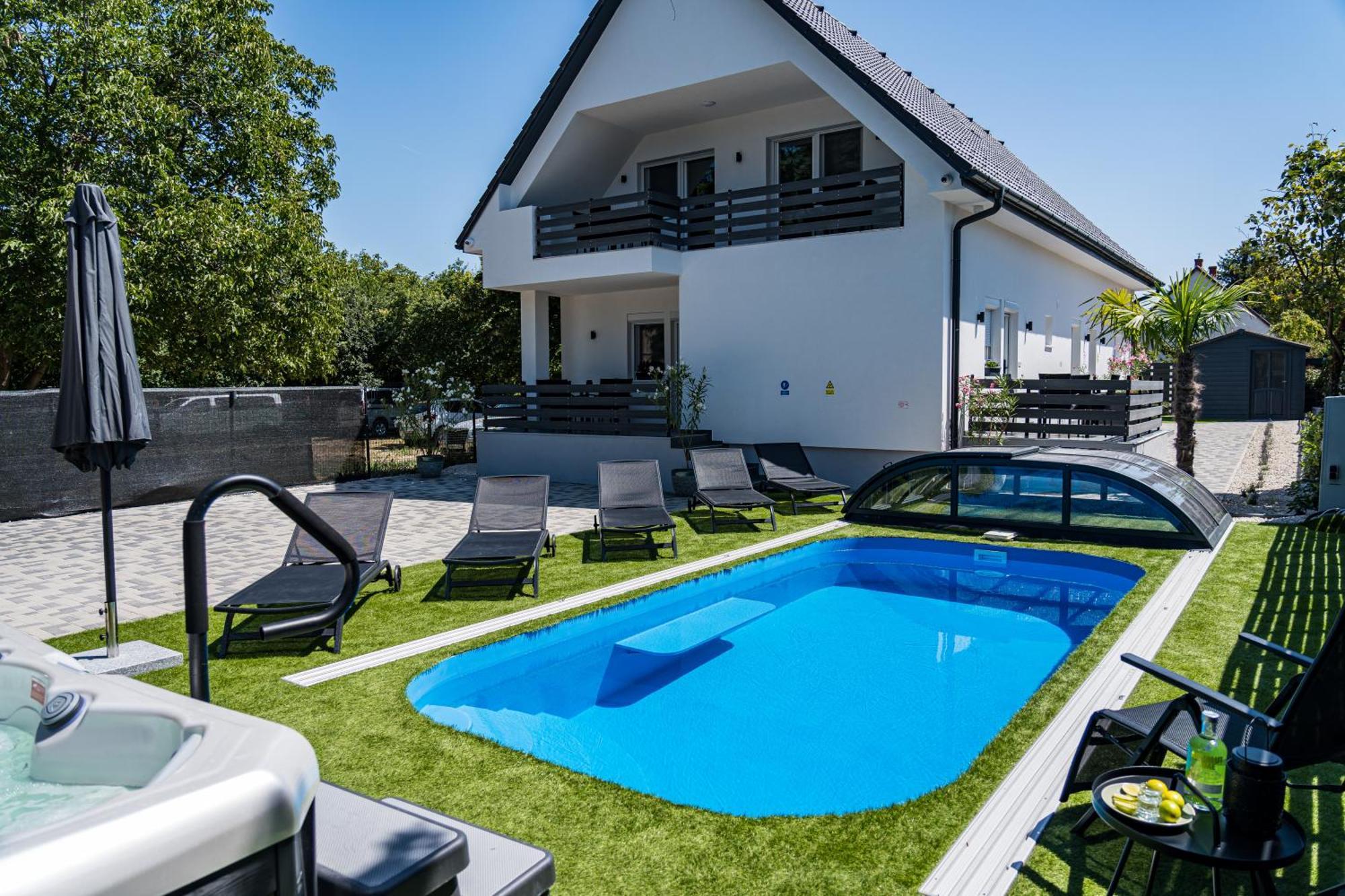 Balatonic Lime Apartmanhaz Сиофок Екстериор снимка