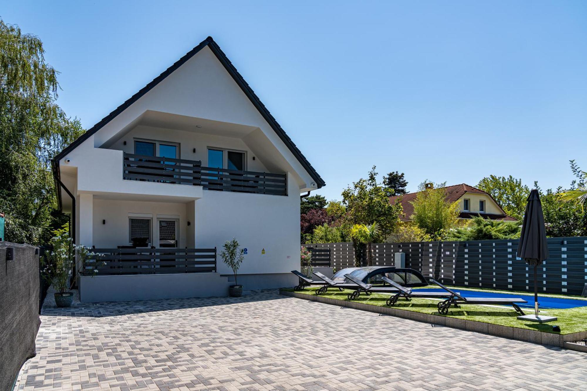 Balatonic Lime Apartmanhaz Сиофок Екстериор снимка