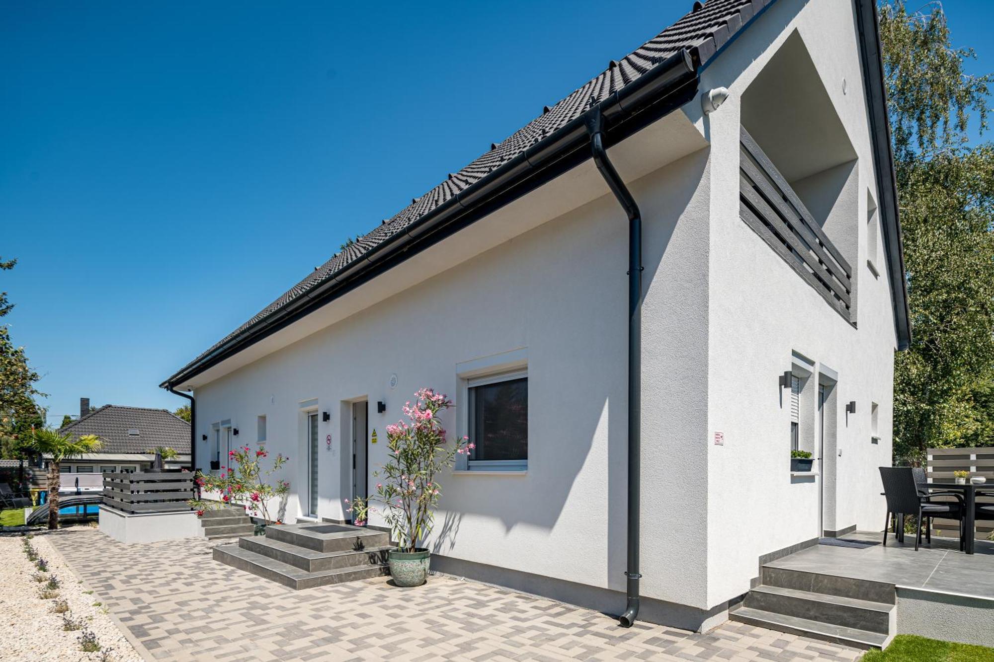 Balatonic Lime Apartmanhaz Сиофок Екстериор снимка