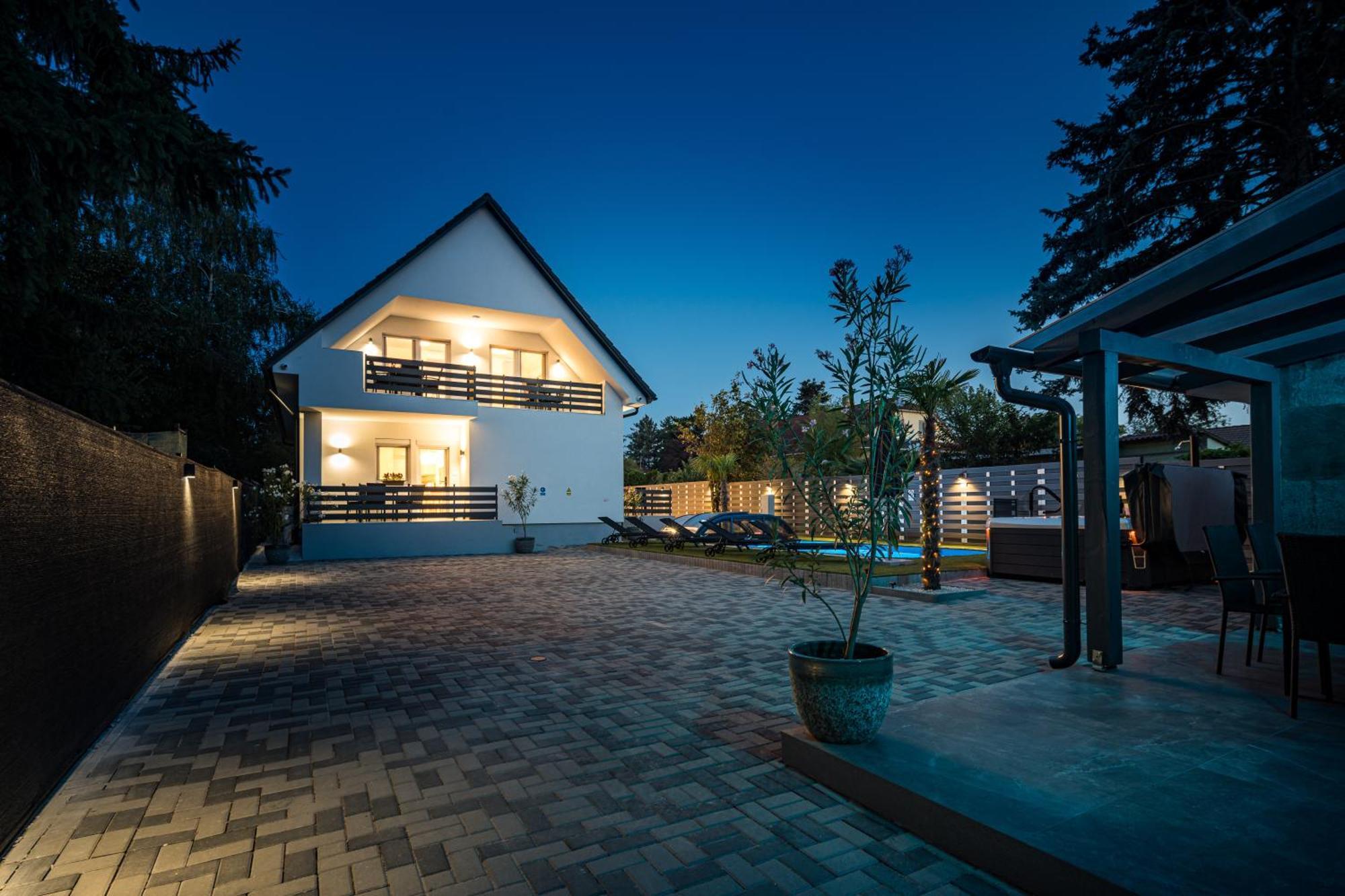 Balatonic Lime Apartmanhaz Сиофок Екстериор снимка