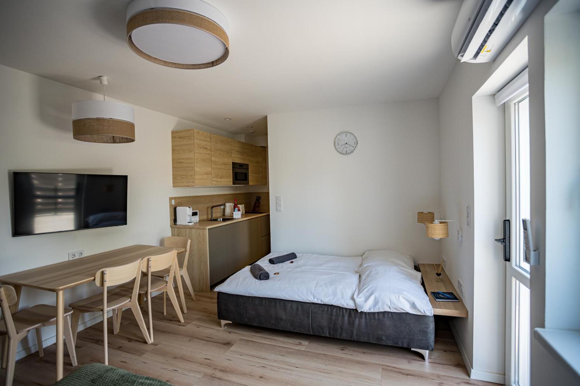 Balatonic Lime Apartmanhaz Сиофок Екстериор снимка